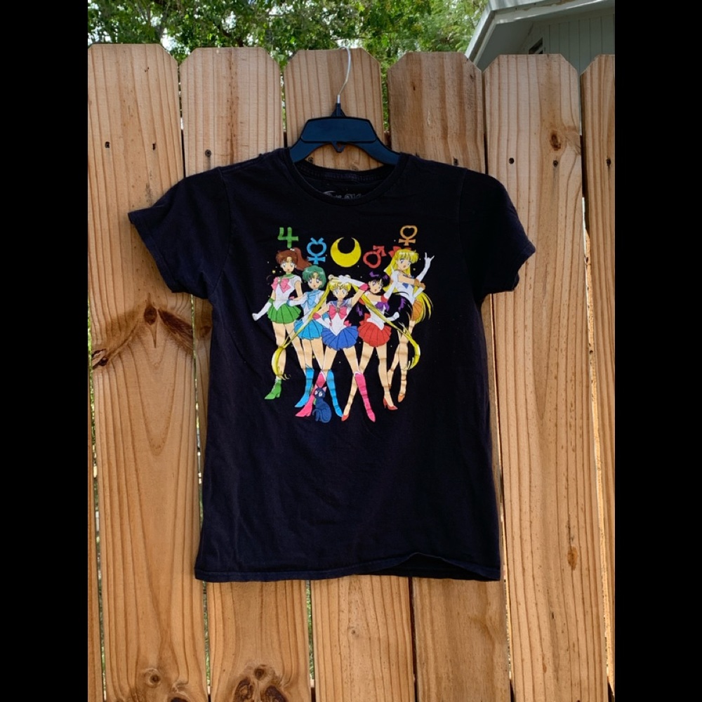 Sailor Moon womens top size Small.